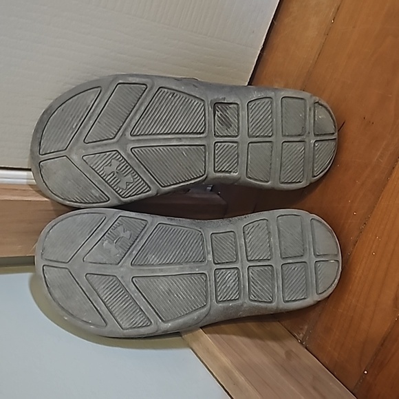 Under Armour Camoflauge flip flops with memory foam 3Y - Picture 5 of 7